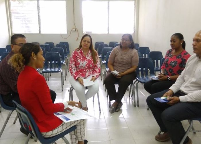 SALA-SEEM Organiza: Reunión de acercamiento y divulgación con personal administrativo y docente del Centro Regional Universitario de la Provincia de Darién