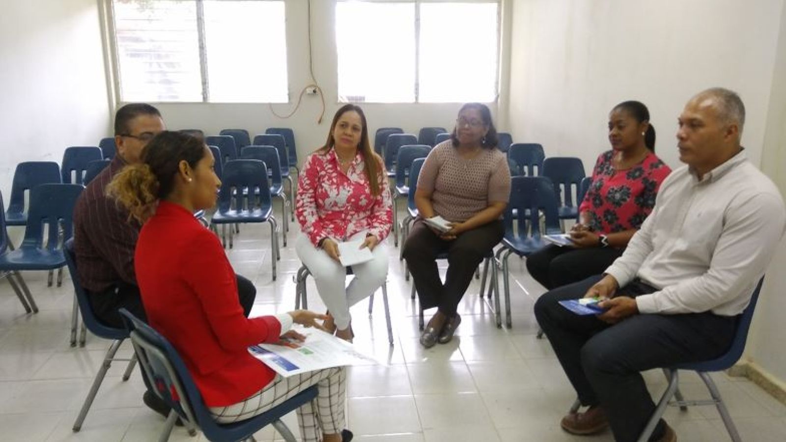 foto de noticia SALA-SEEM Organiza: Reunión de acercamiento y divulgación con personal administrativo y docente del Centro Regional Universitario de la Provincia de Darién