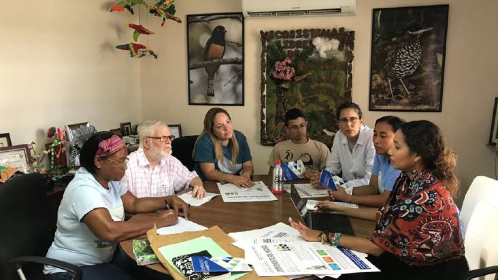 foto de noticia SALA-SEEM Organiza: Reunión de divulgación con personal administrativo y miembros de Sociedad Audubon de Panamá